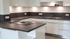 Weiss-glanz-Beton-Apl-3